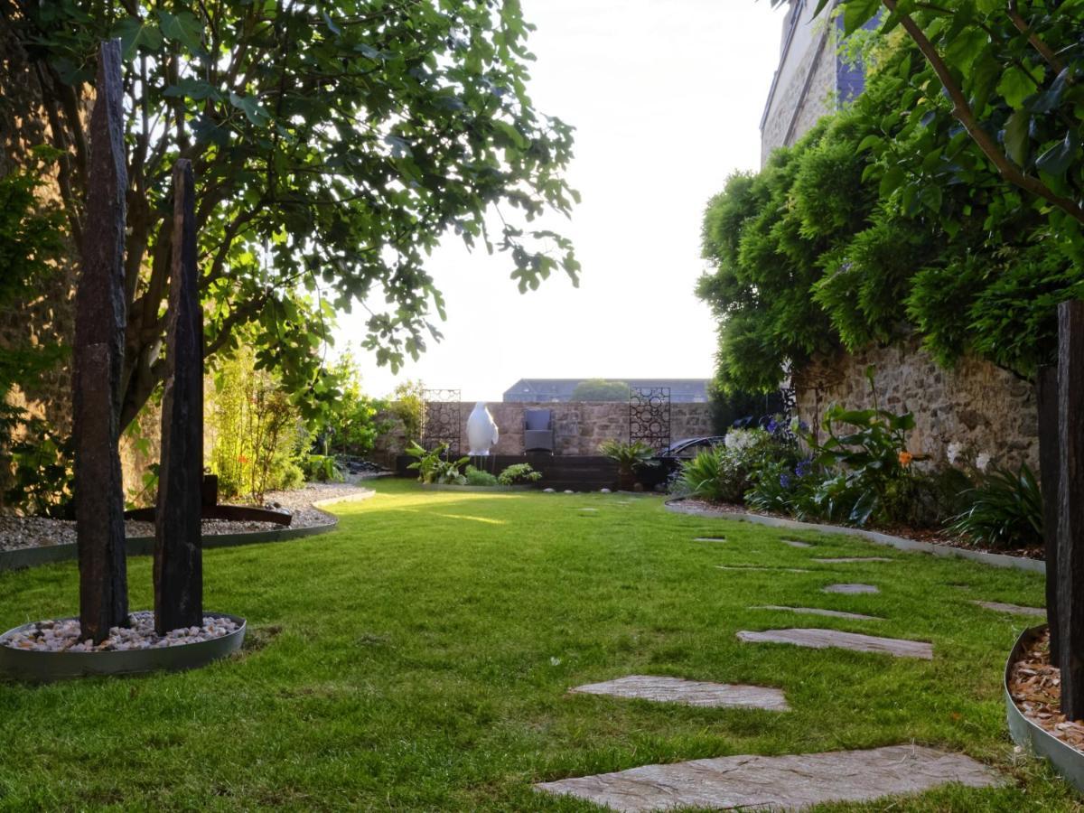 Le 27- Boutique B&B Dinan Buitenkant foto