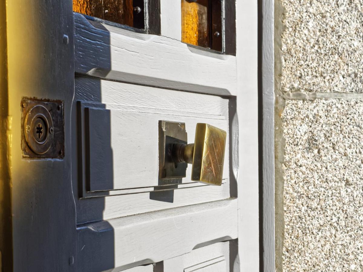 Le 27- Boutique B&B Dinan Buitenkant foto